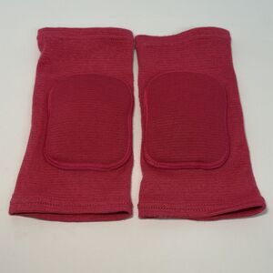 Versatile Sports Elbow Pads - Lightweight Compression Arm Protection in Pink